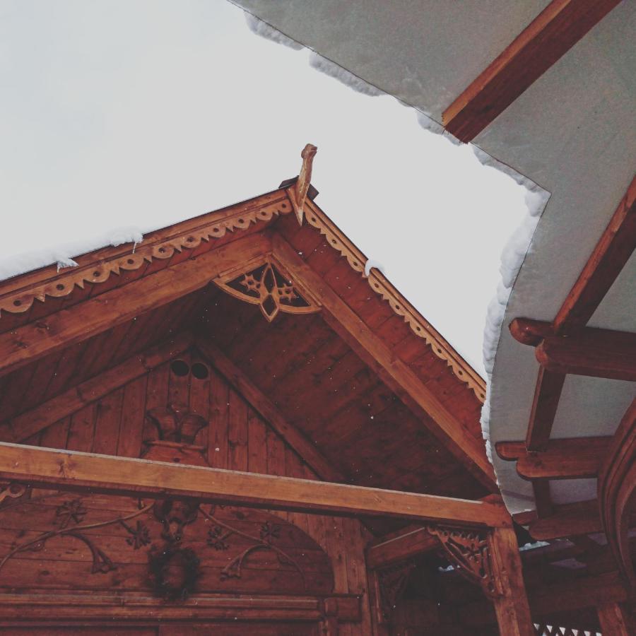 Jermatun Guest House 딜리잔 외부 사진