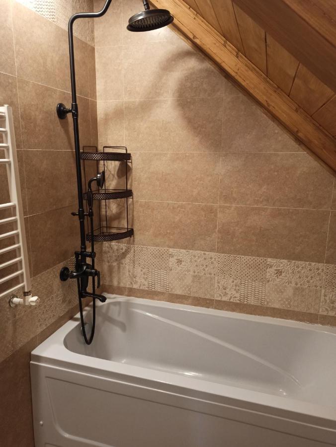 Jermatun Guest House 딜리잔 외부 사진